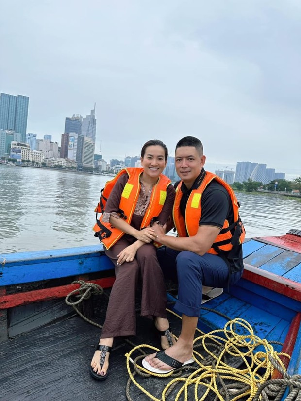 Hương Giang và Tuấn Tú tạo dấu ấn trong bộ ảnh cưới đẹp lung linh
