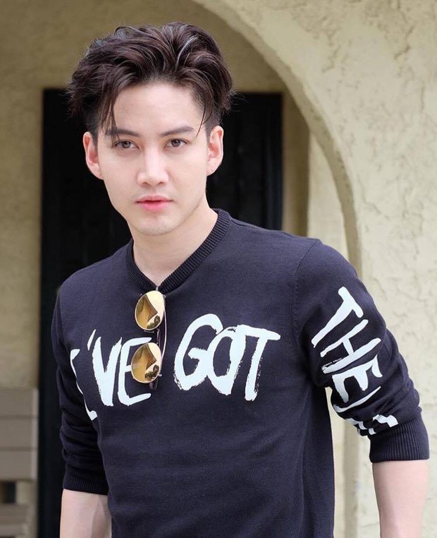 Tài tử “Tình Yêu Không Có Lỗi, Lỗi Ở Bạn Thân” gặp nguy hiểm trên máy bay: Sự cứu chữa kịp thời ngoạn mục