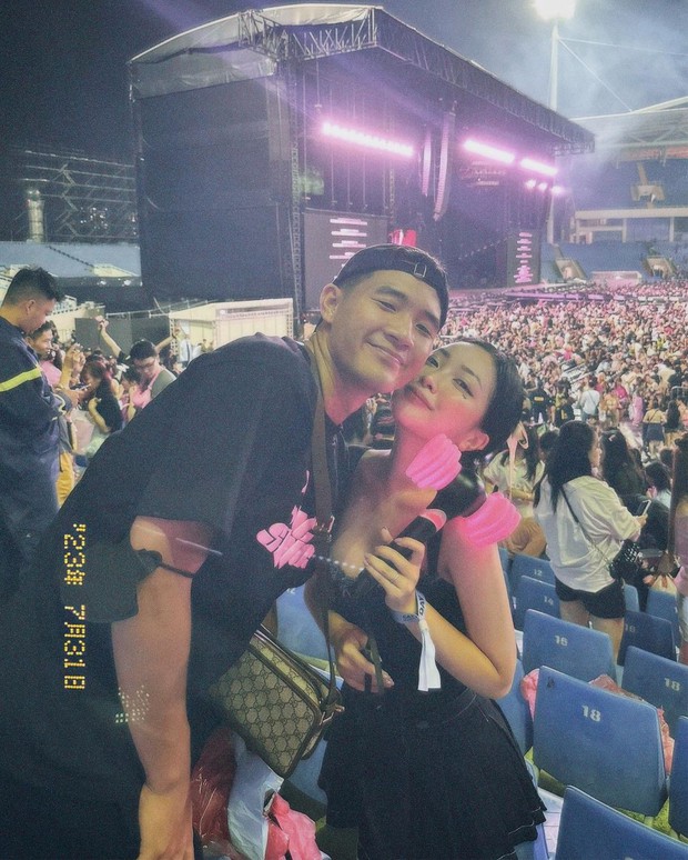 Chiêm ngưỡng ảnh xinh lung linh của Doãn Hải My và Mai Hà Trang sau concert của BLACKPINK