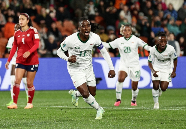 Niềm hạnh phúc chưa từng có: Đội bóng lần đầu dự World Cup rời giải bằng trận thắng đầy cảm xúc