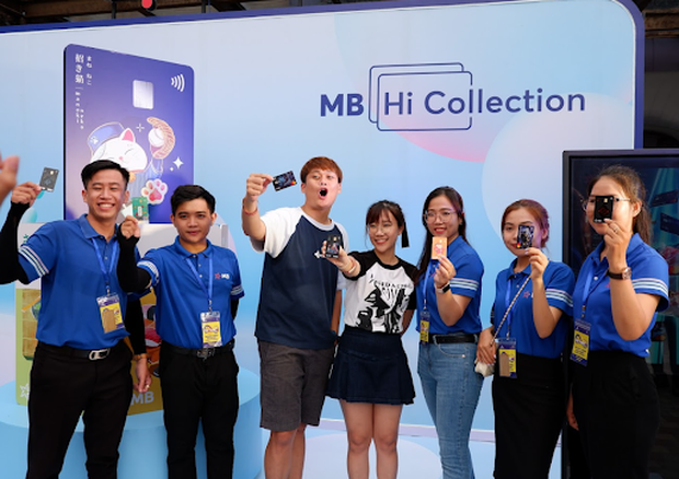 Dàn KOLs đình đám “đổ bộ tại gian hàng riêng của MB trong WonderFest 2023 - Ảnh 2. Dàn KOLs đình đám “đổ bộ tại gian hàng riêng của MB trong WonderFest 2023 - Ảnh 2.