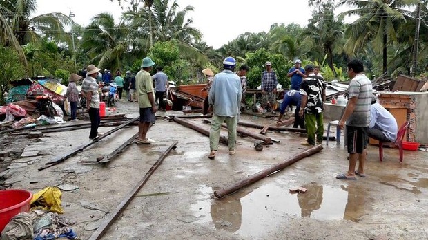 5 người tử vong, hàng trăm ngôi nhà bị hư hỏng vì mưa lũ, sạt lở - Ảnh 5.