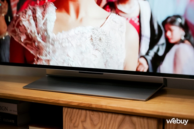Ngắm siêu phẩm TV LG OLED G3 mới: Rẻ hơn nhưng sáng hơn nhờ công nghệ mới, thiết kế mỏng nhưng bền - Ảnh 8. Ngắm siêu phẩm TV LG OLED G3 mới: Rẻ hơn nhưng sáng hơn nhờ công nghệ mới, thiết kế mỏng nhưng bền - Ảnh 8.