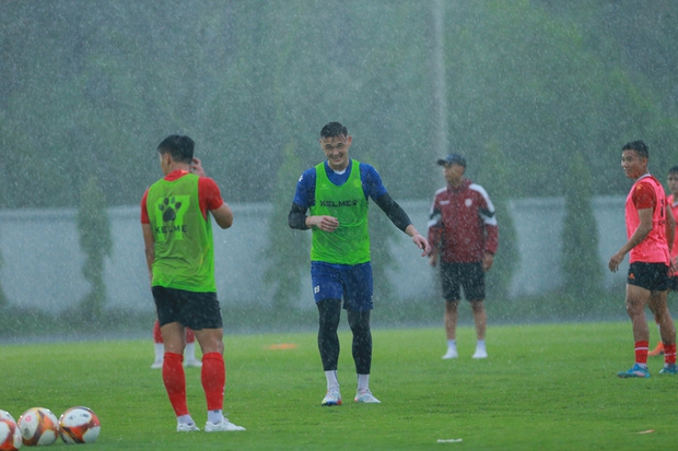 Patrik Lê Giang - Ngôi sao trẻ mới của CLB TPHCM chinh phục mộng ước dưới cơn mưa nặng hạt