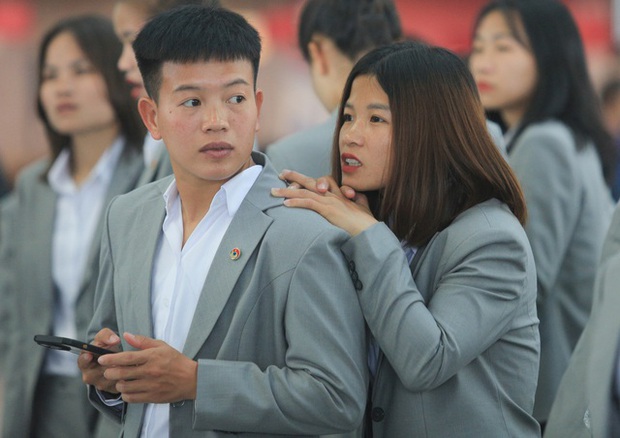 Huỳnh Như với khăn rằn thần sầu, tuyển nữ Việt Nam sẵn sàng hành trình chinh phục World Cup