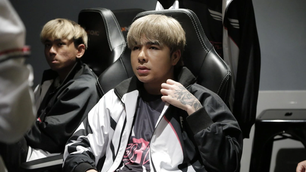 Bom tấn HLV Tinikun phản đòn chấn động, cảm giác lạnh gáy cho cộng đồng Esports Việt Nam