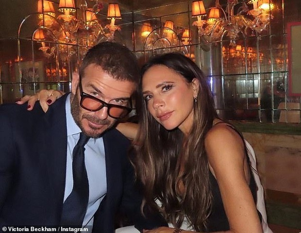 Bật mí: David Beckham khiến cả sân khấu náo loạn với động tác gây chú ý