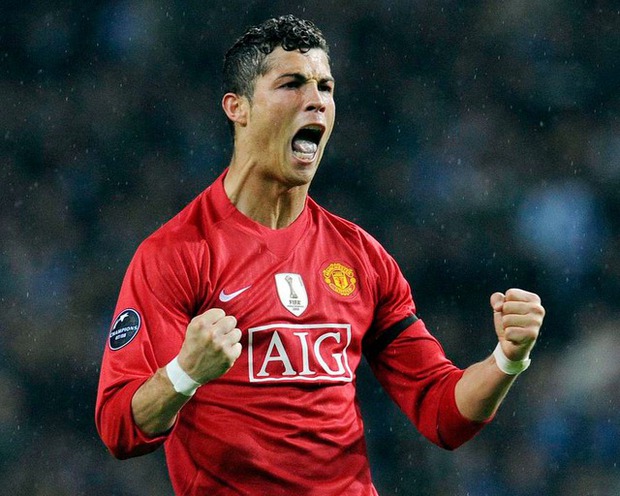 Top 7 huyền thoại MU vượt trội: Ronaldo vượt Cantona và Beckham