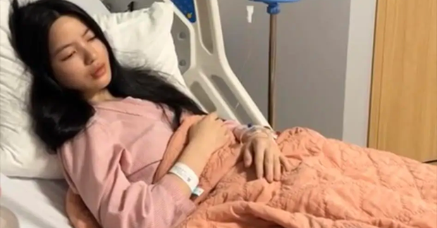 Chu Thanh Huyền thu hút sự chú ý khi livestream trực tiếp tại bệnh viện khi Quang Hải đang thi đấu