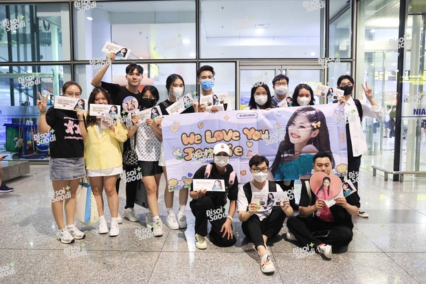 Mê cái cách mà fan Việt đu BLACKPINK quá! - Ảnh 5. Mê cái cách mà fan Việt đu BLACKPINK quá! - Ảnh 5.