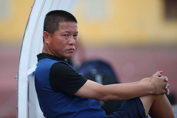 Bóng đá VLeague: Việc bầu Đức từ sóc nhỏ trở thành nguồn cảm hứng cho NHM khiến ai cũng trầm trồ