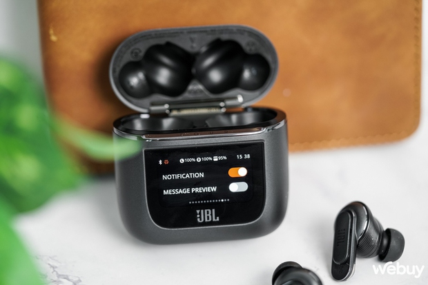 Đây là cặp tai nghe True Wireless với màn hình đầu tiên trên Thế giới - Ảnh 15. Đây là cặp tai nghe True Wireless với màn hình đầu tiên trên Thế giới - Ảnh 15.