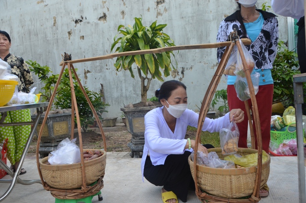 Phiên chợ lá độc nhất vô nhị ở Bạc Liêu - Ảnh 6.