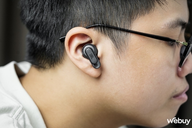 Đây là cặp tai nghe True Wireless với màn hình đầu tiên trên Thế giới - Ảnh 29. Đây là cặp tai nghe True Wireless với màn hình đầu tiên trên Thế giới - Ảnh 29.
