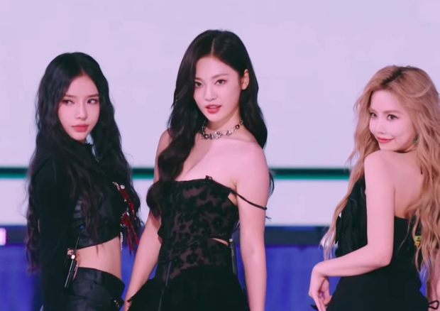 NingNing (aespa) đọ sắc bên LyLy, visual gây bão vì ngày càng giống Jennie (BLACKPINK) - Ảnh 3.