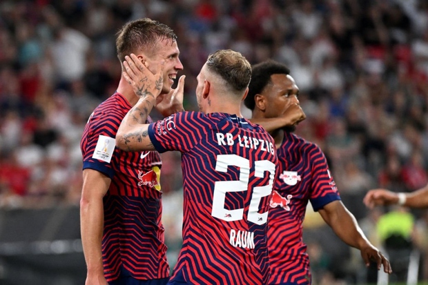 Trận thua chóng vánh Bayern Munich ở Siêu cúp Đức, liệu Harry Kane có thể nắm bắt danh hiệu?