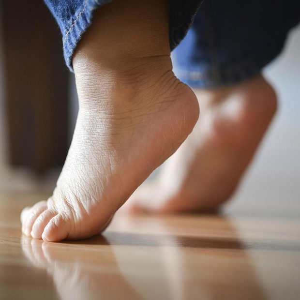 Tác dụng của việc nhón chân: Thực hành 15 phút mỗi ngày, sau một thời gian, 5 vấn đề tự động thuyên giảm - Ảnh 1.