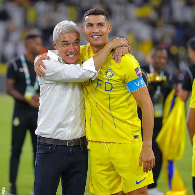 Ronaldo gây tranh cãi với danh hiệu cầu thủ xuất sắc nhất Ả Rập Champions Cup