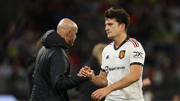 HLV Erik Ten Hag lên tiếng về Maguire: 'MU cần gấp phải rời cầu thủ này'