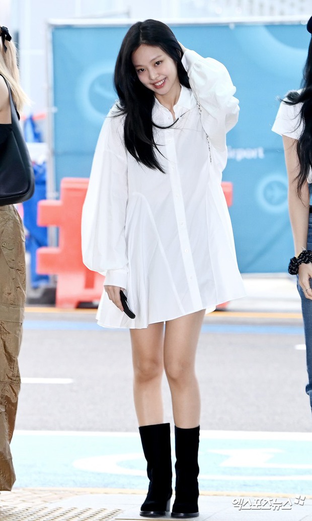 Mặc trang phục màu trắng đẹp và sang như Jennie với 10 công thức - Ảnh 1.