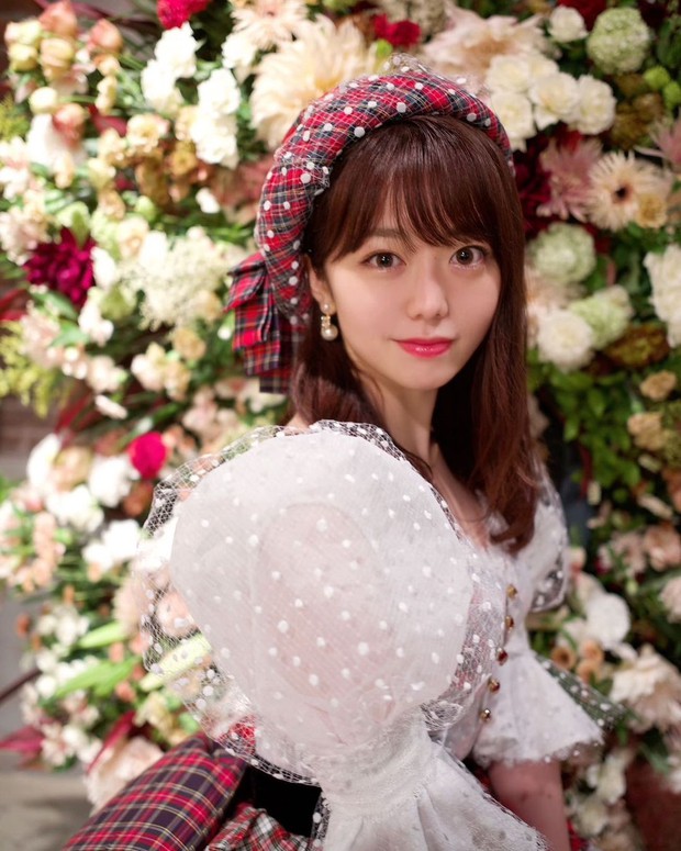 Chuyện đời nữ idol: Từ việc cạo đầu vì trải qua đêm tại nhà nam ca sĩ nổi tiếng đến cuộc sống thay đổi khó tin