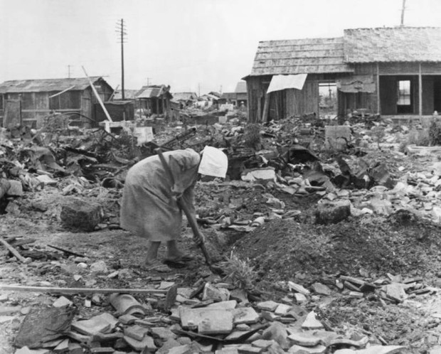 Ảnh hiếm về Hiroshima và Nagasaki sau thảm kịch bom nguyên tử, 78 năm trôi qua vẫn gây ám ảnh khôn nguôi - Ảnh 5.