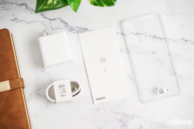 Mở hộp OPPO Reno10 5G: Sự trở lại của camera zoom - Ảnh 3. Mở hộp OPPO Reno10 5G: Sự trở lại của camera zoom - Ảnh 3.