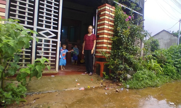 Vụ chồng tạt axit vào mặt vợ ở Thanh Hóa: Ra tay ác độc vì ghen? - Ảnh 2. Vụ chồng tạt axit vào mặt vợ ở Thanh Hóa: Ra tay ác độc vì ghen? - Ảnh 2.