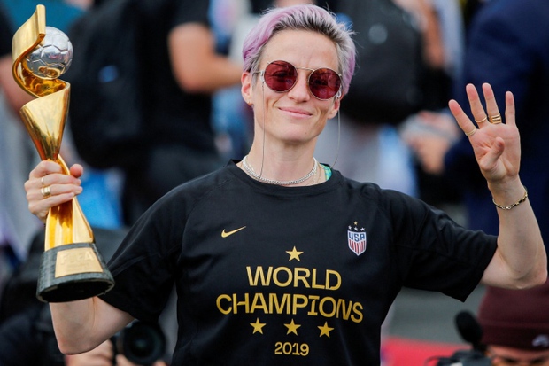Các cầu thủ nữ đình đám giàu nhất tại World Cup 2023: Tỏa sáng với quần áo thời thượng