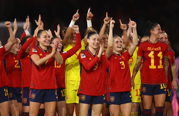 Bế mạc World Cup nữ 2023: Một nhận định gây sốc về hai luồng cảm xúc trái ngược