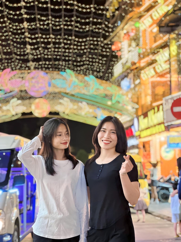 Nữ cầu thủ Việt Nam làm mưa làm gió tại Sa Pa - Ai sở hữu vẻ đẹp hút hồn hơn?