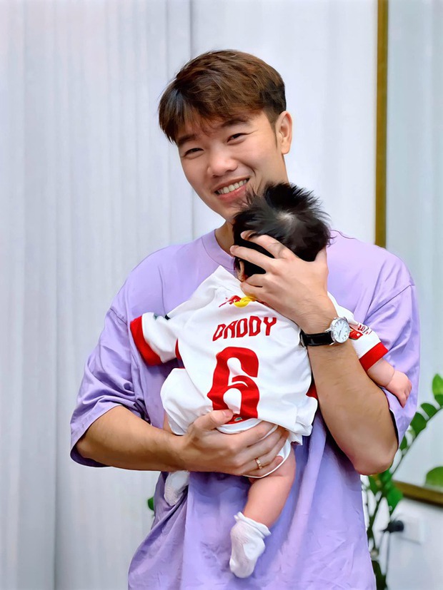Nhuệ Giang - vợ Lương Xuân Trường hiếm hoi lộ diện - Ảnh 2. Nhuệ Giang - vợ Lương Xuân Trường hiếm hoi lộ diện - Ảnh 2.