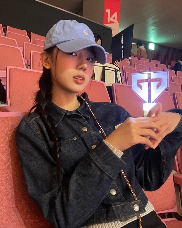 Minh Chứng Cho Sức Hút Của Peyz - Chị Gái Gây Sốt Cùng Siêu Sao GenG