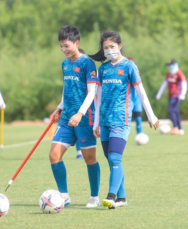 Tuyển nữ Việt Nam: Cùng Trần Thị Duyên và Thanh Nhã, một khoảnh khắc tạo nên sức mạnh trong đội nắng