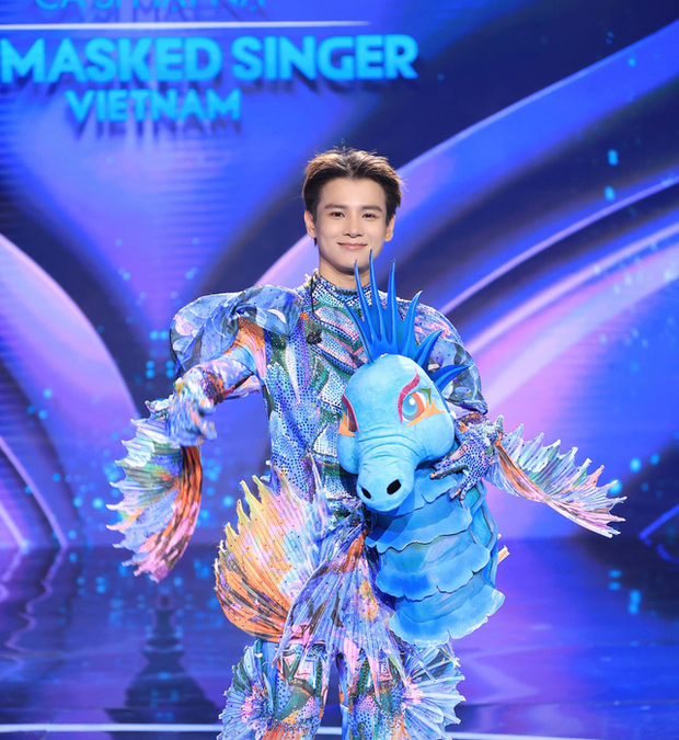 Phạm Đình Thái Ngân: Hóa thân The Masked Singer đầy bất ngờ và khả năng đối đầu cùng rủi ro!