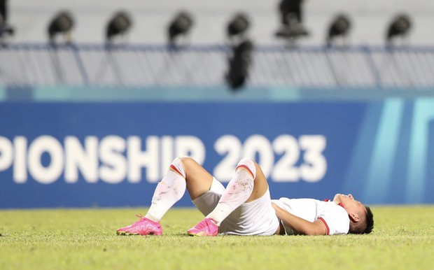 U23 Việt Nam dính đòn phạt liên tiếp từ U23 Indonesia: Bất ngờ hay bi kịch?