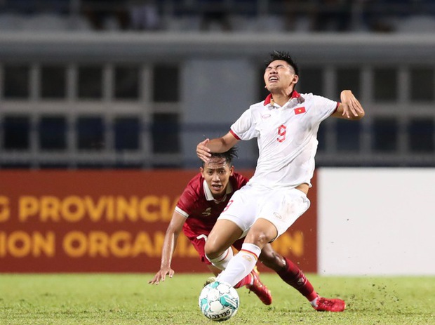 U23 Việt Nam dính đòn phạt liên tiếp từ U23 Indonesia: Bất ngờ hay bi kịch?