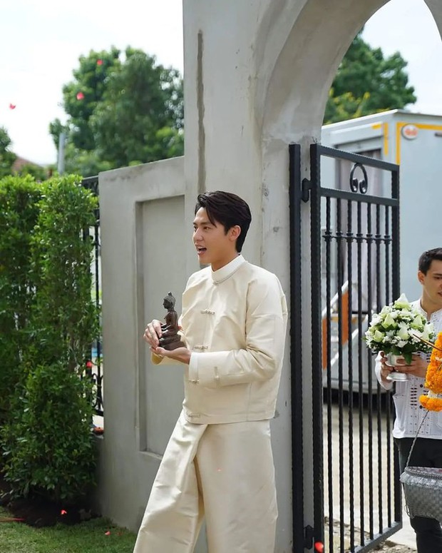 Cặp đôi Kimmy Kimberley - Mark Prin gây sốt với trang phục truyền thống tại buổi lễ đặc biệt trước ngày cưới