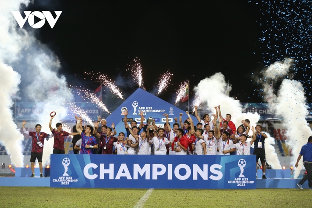U23 Việt Nam vô địch ngoạn mục U23 Đông Nam Á, kỷ niệm đáng nhớ cùng fan hâm mộ!