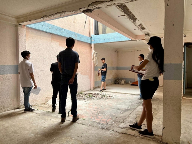 Tân Hoa hậu Lê Hoàng Phương khi làm kiến trúc sư: Giản dị đi công trình, lên đồ chuẩn dáng CEO - Ảnh 4. Tân Hoa hậu Lê Hoàng Phương khi làm kiến trúc sư: Giản dị đi công trình, lên đồ chuẩn dáng CEO - Ảnh 4.