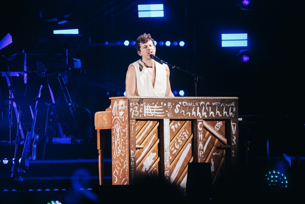 Sơn Tùng M-TP, thần tượng Việt Nam, lăng xê phong cách âm nhạc của Charlie Puth