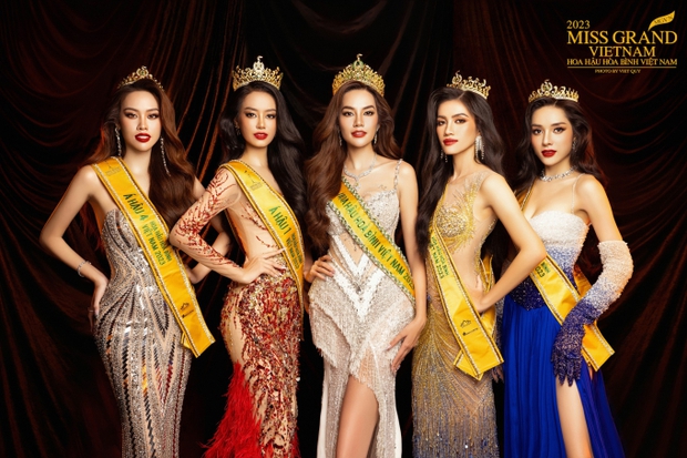 Màn ứng xử bất ngờ của Hồng Hạnh tạo cú twist cho kết quả top 5 Miss Grand Vietnam 2023