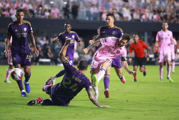 Leo Messi ghi hai bàn, kỳ tích chưa từng thấy tại Inter Miami