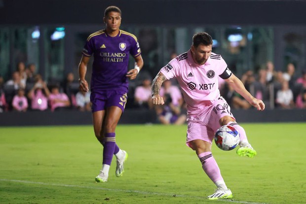 Leo Messi ghi hai bàn, kỳ tích chưa từng thấy tại Inter Miami