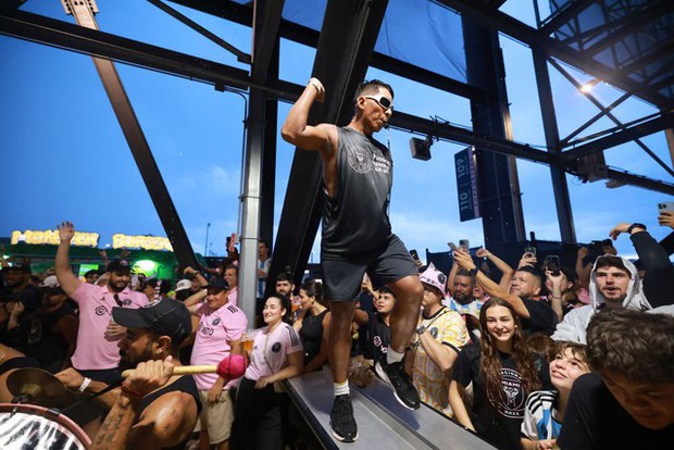 Leo Messi ghi hai bàn, kỳ tích chưa từng thấy tại Inter Miami