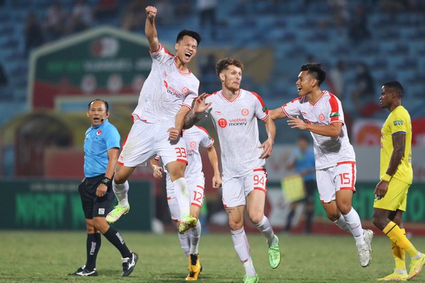 Tiền vệ Việt Nam ghi danh U20 World Cup: Kỳ tích hoá đinh thành 'lột xác' đầy sống động