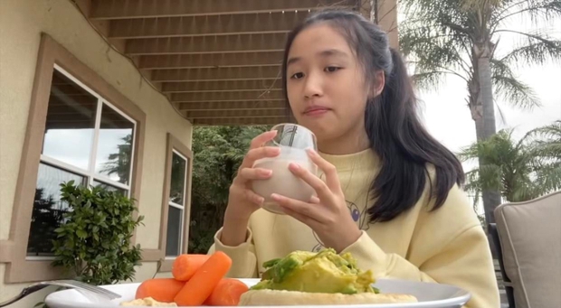 Bên trong nhà riêng ở Mỹ của tiểu thư YouTuber Jenny Huỳnh: Thiết kế phong cách Bắc Âu, có view ngắm hoàng hôn đẹp nức nở - Ảnh 9.