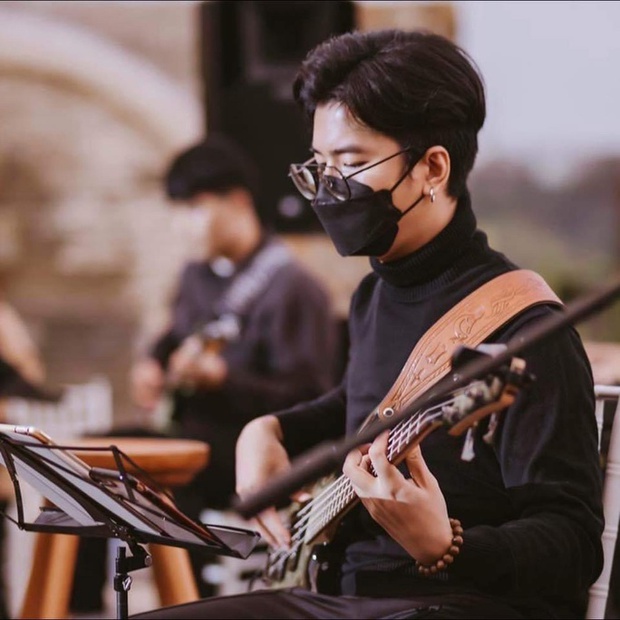 Ca sĩ Huy Bảo: Một cuộc đời náo nhiệt sáng lấp cả màn ảnh