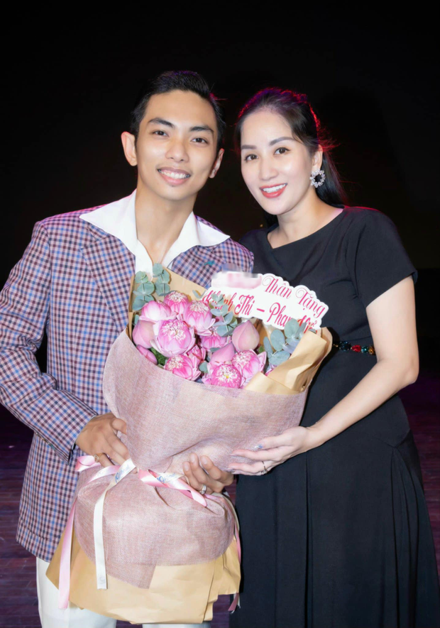 Khánh Thi lột xác sau gần 20 năm đẹp hơn chưa từng thấy, hình ảnh cô khiến người xem trầm trồ