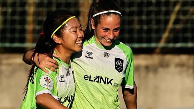 Huỳnh Như chính thức gắn bó hơn với Lank FC sau việc tái ký hợp đồng